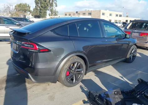 2026 Tesla Model X Plaid z USA, uszkodzony, nr VIN 7SAXCBE63TF477867
